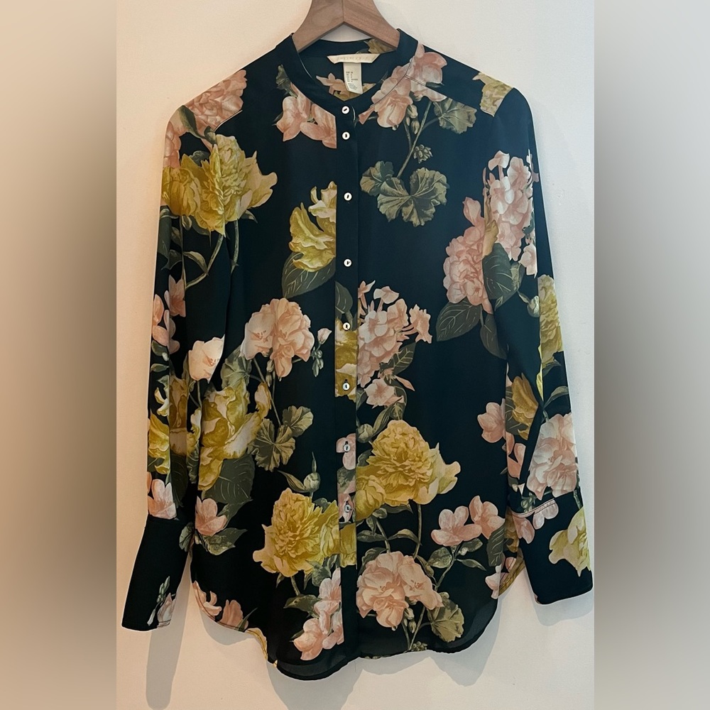 H&M Conscious Green Floral Button Down No Collar Blouse Long Sleeve Size 8